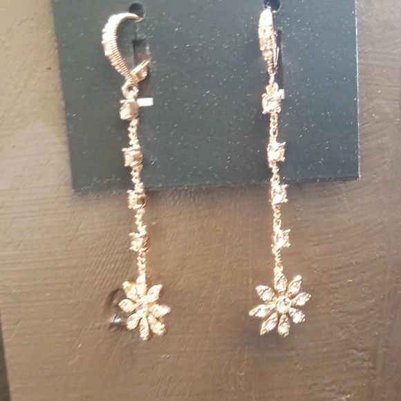 Beautiful Rose Gold Givenchy drop earrings. - Picture 2 of 4